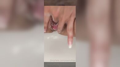 Noemi video porno fregna vera