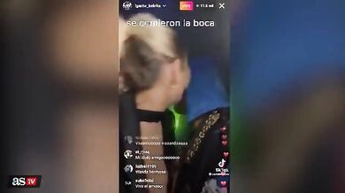 Wanda Nara limona col nuovo fidanzato L-Gante