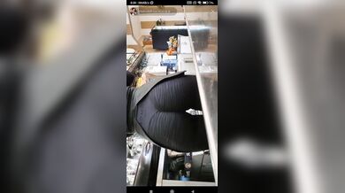 Facciamoci un caffè col cazzo in tiro