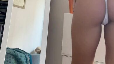 Lato b pazzesco ragazza italiana OF