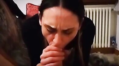 Voglio la tua sborra me la dai?