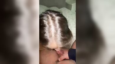 Alla mia Elisa tettona veneta piace la sborra in faccia