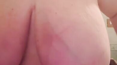 Le tette enormi di mia moglie Paola