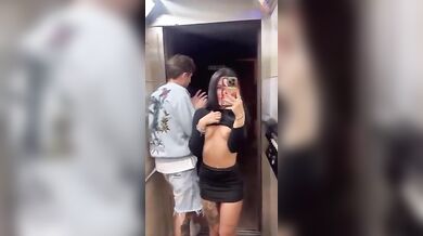 Ma che cazzo fai zoccola