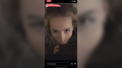 Primo piano fidanzata col cazzo in bocca