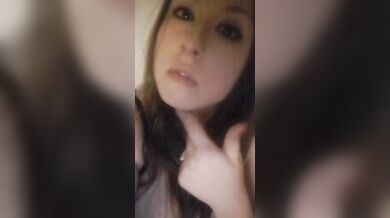 Riccardo me la dai la sborra in faccia