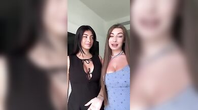 Siamo cugine è ovvio che siamo porche OF