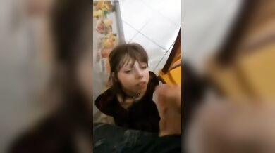 Ingoia tutto la troietta