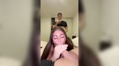 Ci siamo scopati insieme la nostra cugina Alice