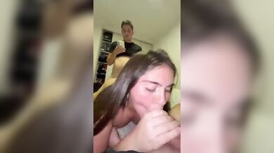 Ci siamo scopati insieme la nostra cugina Alice