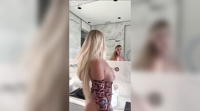 Erida Marashi fica bionda italo albanese