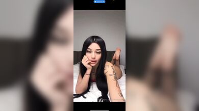 Mi fai vedere il cazzo? Tiralo fuori