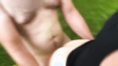 Coppia italiana fa sesso outdoor