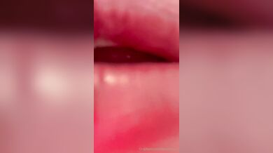 Elena Berlato Mi è arrivato un completino molto carino