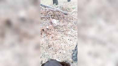 Pompino all'aperto fidanzata con occhaiali