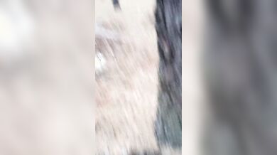 Pompino all'aperto fidanzata con occhaiali