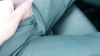 Sega il suo uomo in auto