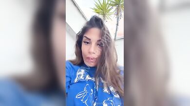 Adoro fare la zocca lo sai vero?