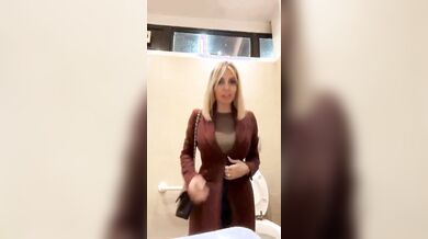 Emanuela Botto raccolta video porno Milf italiana onlyfans