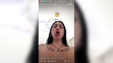 Diretta onlyfanser italiana tettona