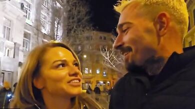 Treesome con Danika e bionda italiana fica