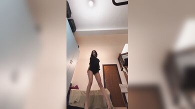 Martina Miliddi balletto sexy