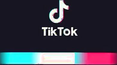Naomi de Crescenzo Tiktok