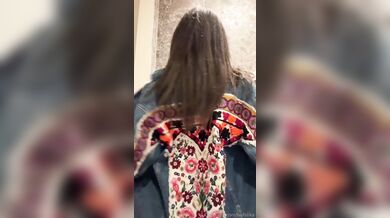 Una esplosione di mammelle 18 anni italiana