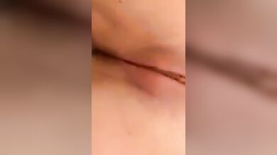 Stasera questa fica tutta depilata me la devi leccare