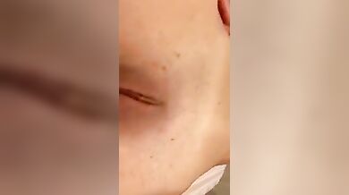 Stasera questa fica tutta depilata me la devi leccare