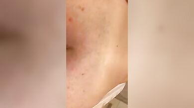 Stasera questa fica tutta depilata me la devi leccare