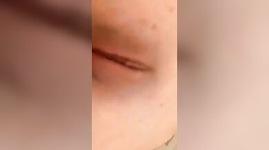 Stasera questa fica tutta depilata me la devi leccare