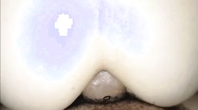 Le fa male in culo ma vuole continuare