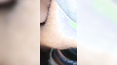 Trio nel parcheggio con ragazza italiana troia