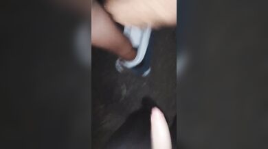 Trio nel parcheggio con ragazza italiana troia