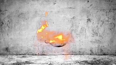 Shelena scopata da cavallo di razza tatuato