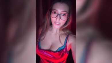 Shinra va in un locale per scambisti