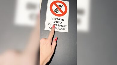 Shinra va in un locale per scambisti