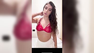 Strip onlyfanser italiana