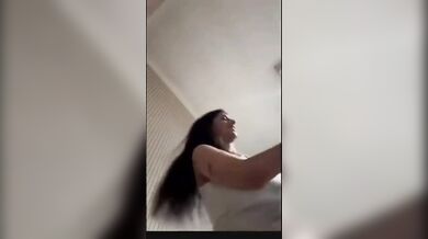 Ragazza italiana con tettone enormi