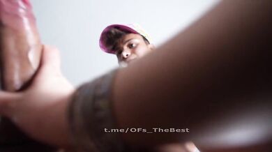 Morettina tettona social scopata da palestrato che le viene in bocca