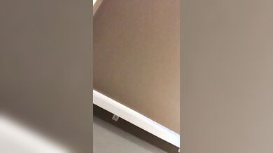 Amore dietro mi fa male - E' entrato vado piano