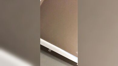 Amore dietro mi fa male - E' entrato vado piano