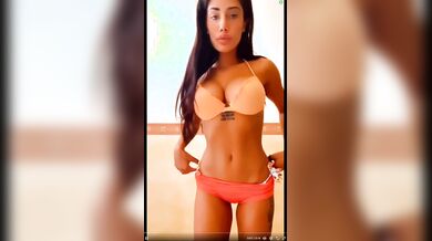 Moracciona social tettona fichissima