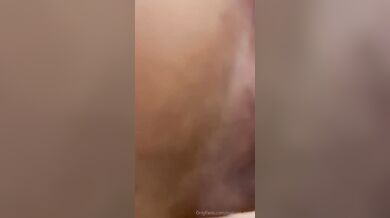 Biondina italiana spompina ragazzo palestrato