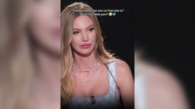 Taylor Mega Ho una fica bellissima