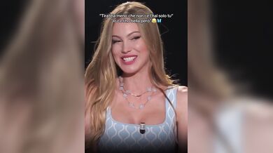 Taylor Mega Ho una fica bellissima