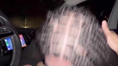 Pompino amatoriale pov in macchina