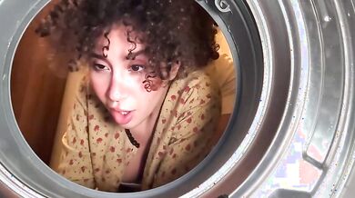 Teen italiana social scopata a pecora nel bagno