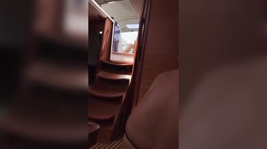 Pompino in barca moglie tettona